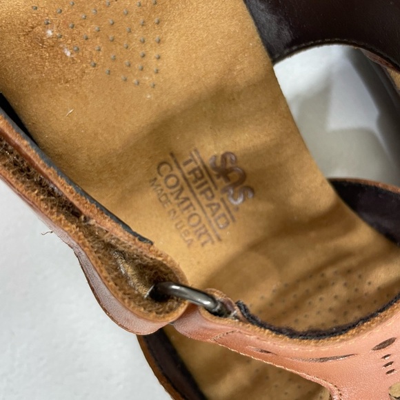 SAS Brown Leather Sandals with Floral Cutouts - Picture 3 of 6
